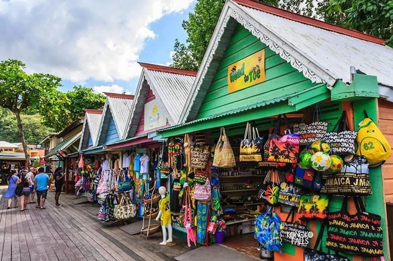 캠프장 Montego Bay Bamboo Rafting & Hip Strip Shopping Sightseeing,